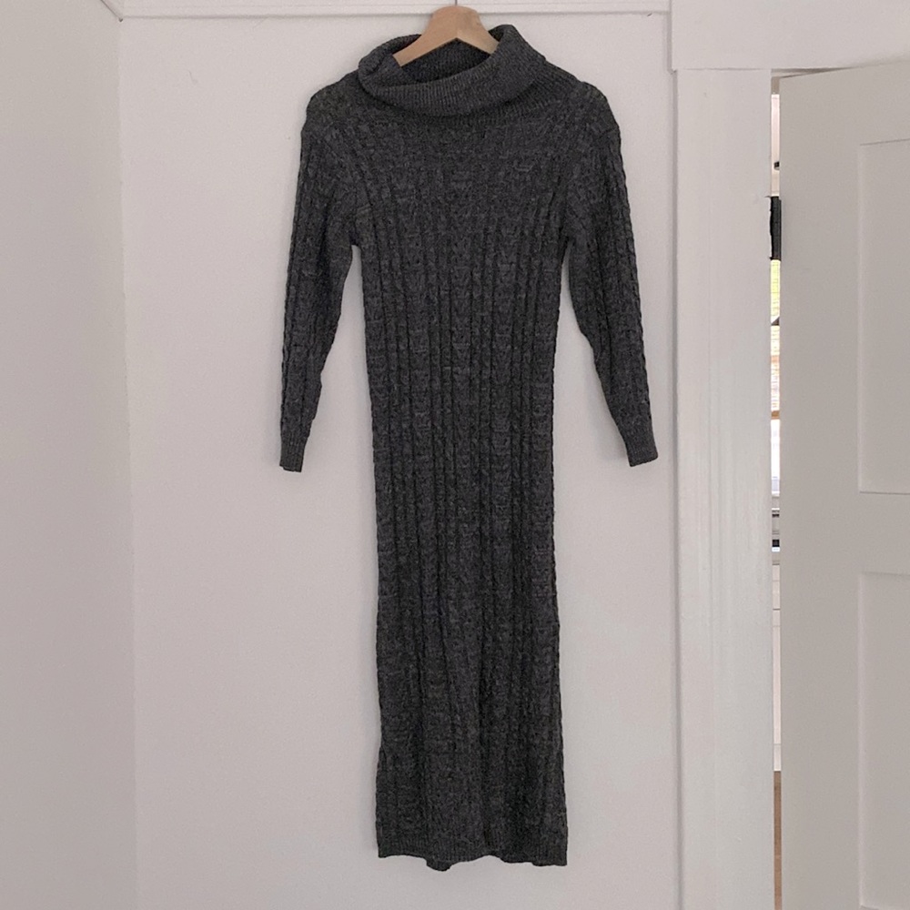 Gray 3/4 sleeve sweater dress